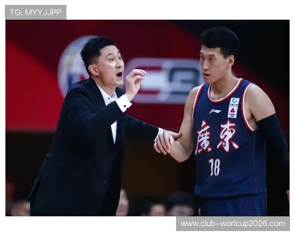 东体:李新翔近期有望复出,海港补充多名小将到一线队 东体:李新翔近期有望复出,海港补充多名小将到一线队